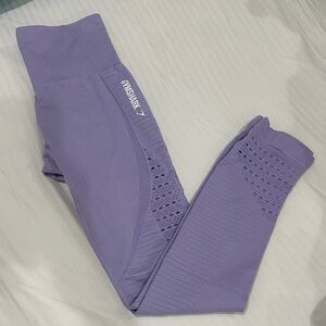LIKE NEW GYMSHARK LAVENDER WOMENS LEGGINGS